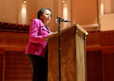 speaker Ruth Simmons at podium